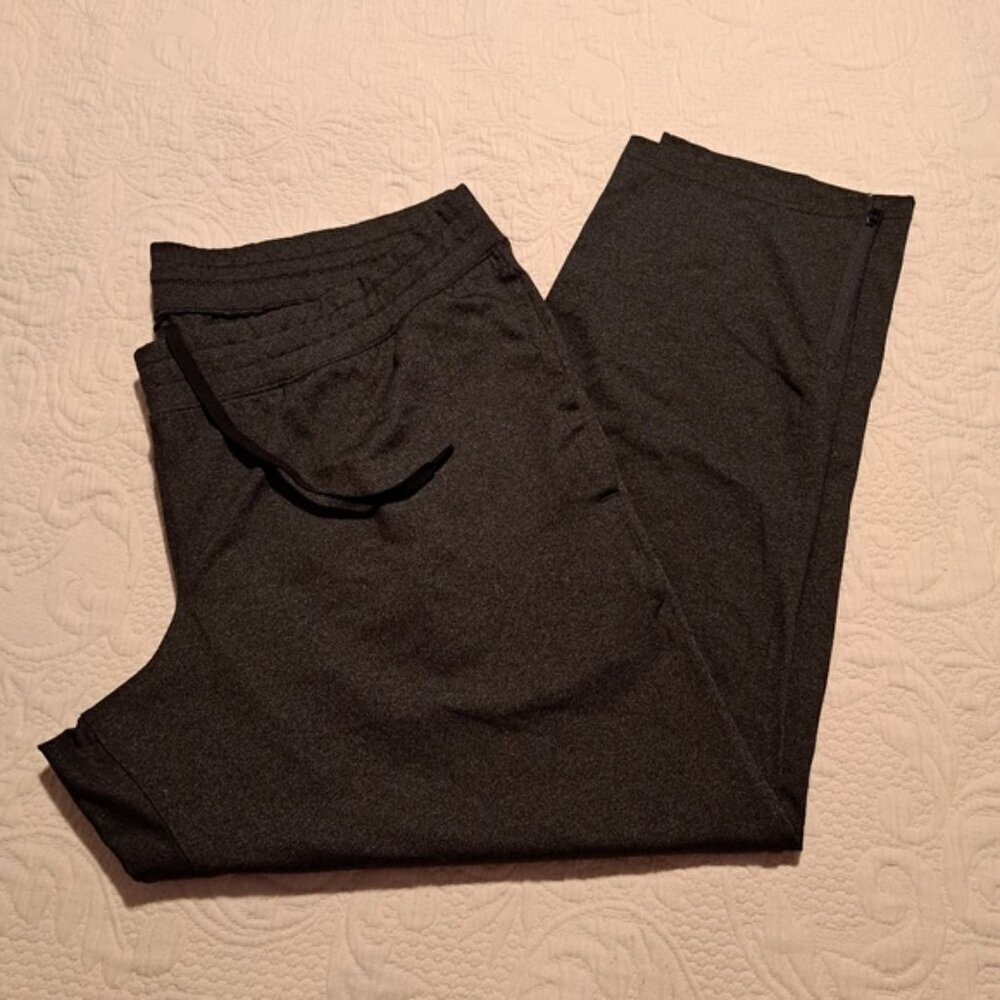 All In Motion men's size XXL dark gray joggers, EUC